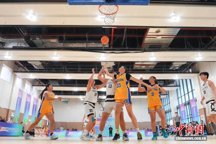 中美青少年篮球友谊赛在渝开幕 美国代表团开启