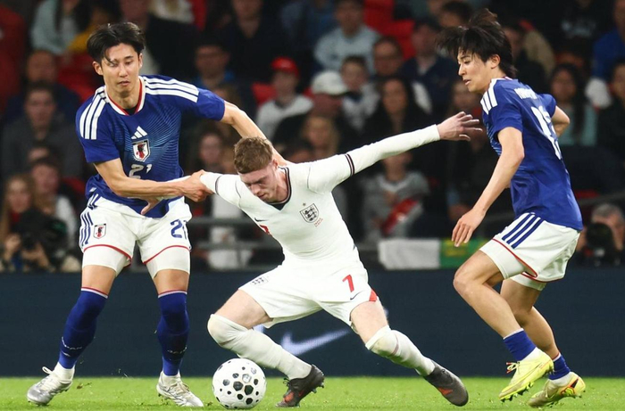 英格兰双线告负帕尔默状态低迷引质疑