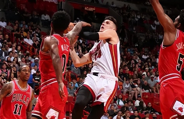 热火今夏全力争夺字母哥 希罗成核心筹码